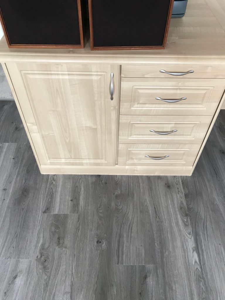 Kitchen Amtico Luxury Vinyl Flooring - Floorstore