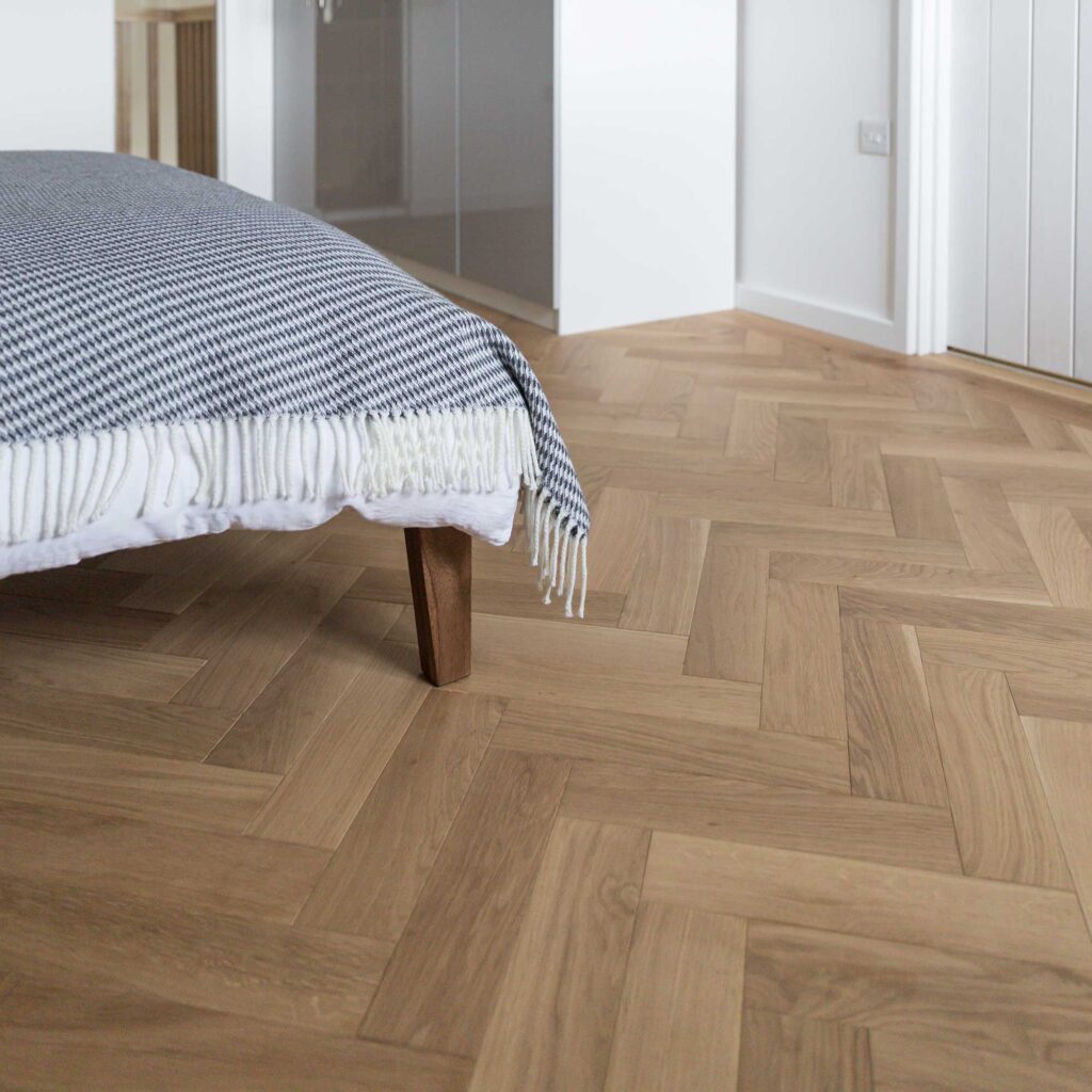 V4 Wood Flooring Zigzag Herringbone Natural Oak ZB108 | Close Up