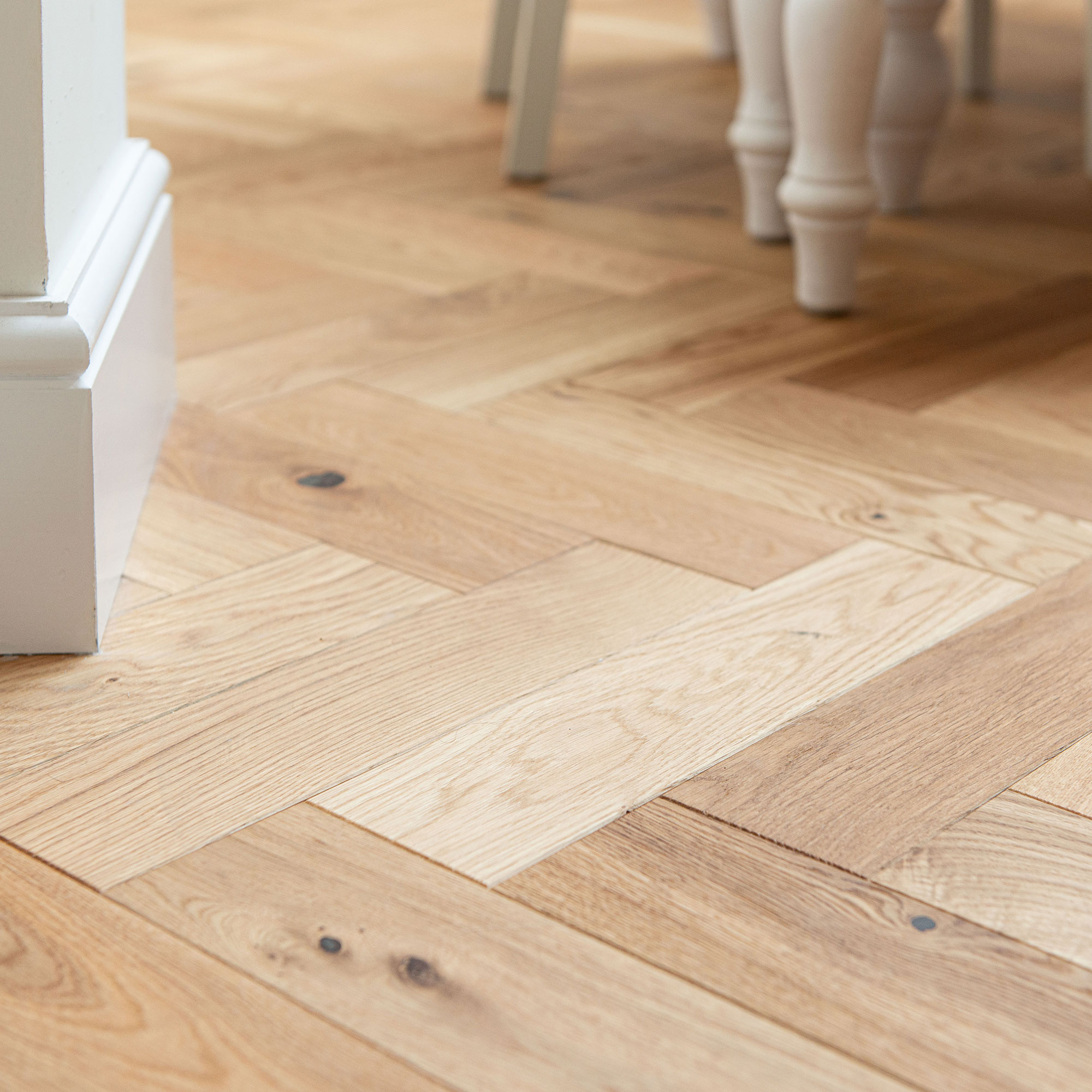 V4 Wood Flooring Zigzag Herringbone Brushed & Lacquered Oak ZB109