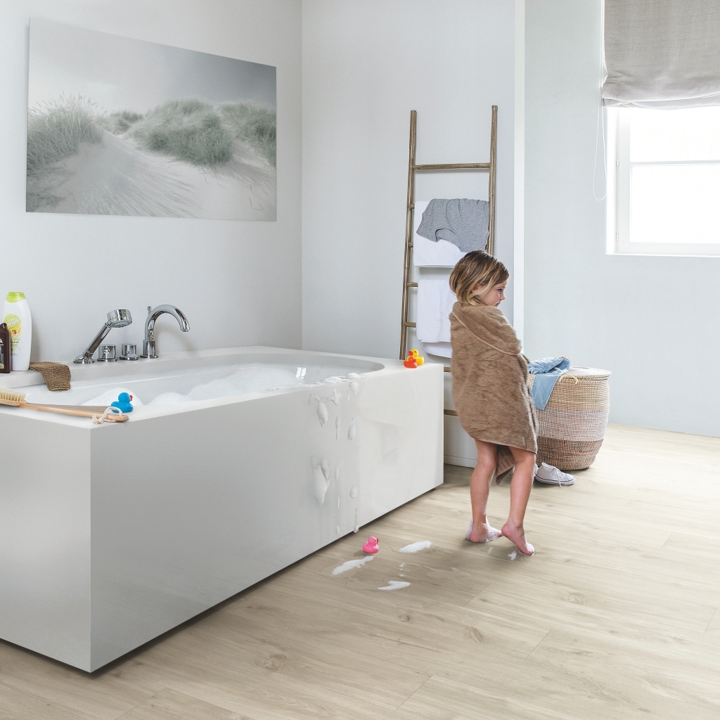 LAMINATE BATHROOM